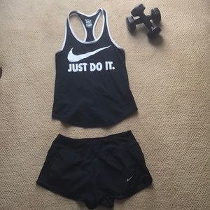 NIKE Dri fit Shorts & Tank. SM.